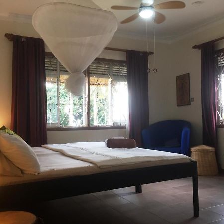 Carpe Diem Guesthouse Entebbe Luaran gambar