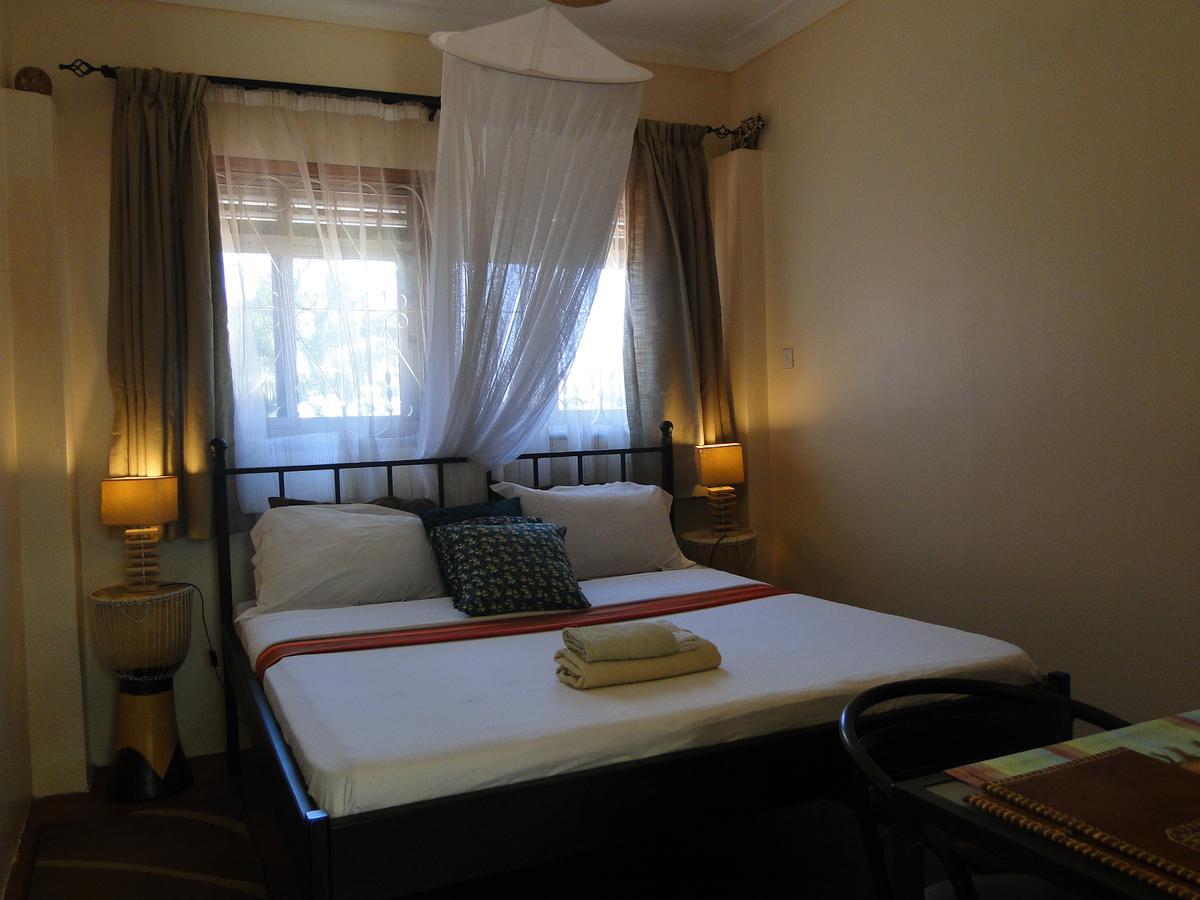 Carpe Diem Guesthouse Entebbe Luaran gambar